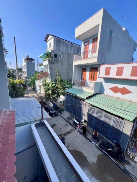 Siêu phẩm NHÀ 3 LẦU Sang – Xịn – Mịn thiết kế hiện đại, cách đường Lò Lu chỉ 50m