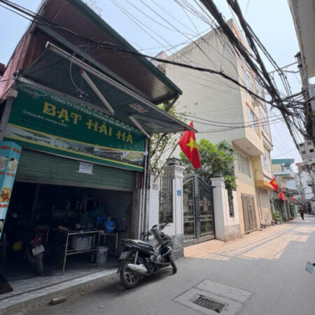 3.3 tỷ – Bán nhà cấp bốn Ô tô tránh ngõ 271 Bùi Xương Trạch – 60m x 2PN 3.3 tỷ – Bán nhà cấp bốn Ô tô tránh ngõ 271 Bùi Xương Trạch – 60m x 2PN
