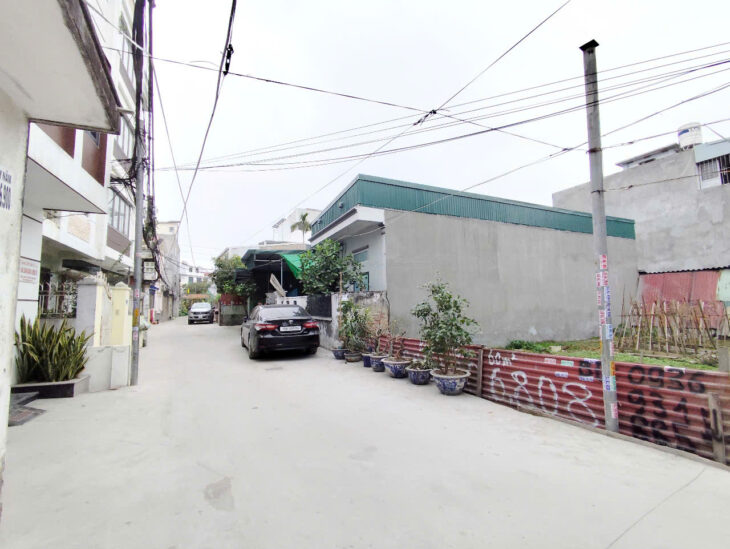 Bán đất ngõ 47 Khúc Thừa Dụ, 62m, ngõ 5m ô.tô đỗ thoải mái, Giá 3.3 tỉ