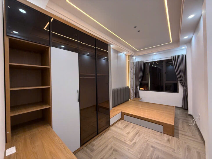 Bán nhà trung tâm quận Đống Đa, 44m², 3 tầng, 5PN, 3WC, sổ đỏ chính chủ, 20 ra phố