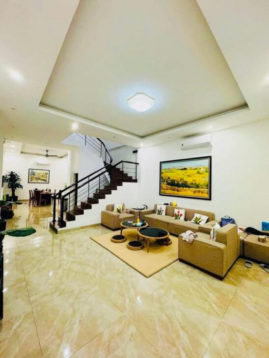 MẶT NGÕ ĐỘI CẤN – 30M RA PHỐ – NGÕ ÔTÔ TRÁNH, VÀO NHÀ – GIÁ 22 TỶ