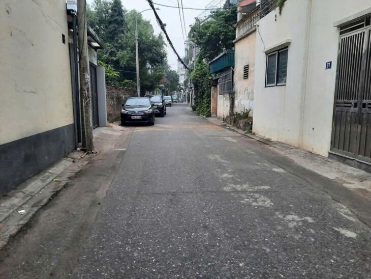 BÁN ĐẤT ĐẸP GIANG BIÊN-0TO TẬN NƠI- SỔ ĐỎ SẴN SÀNG SANG TÊN DƯỜNG RÔNGH THÊNH THANG