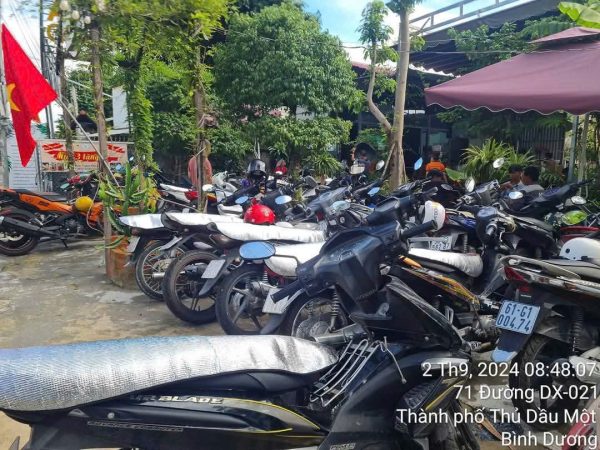 Bình Dương ! QUÁN ĐẸP ! QUÁN Cafe S/VƯỜN DTSD : 1000 m2, MB thuê chỉ 10tr / tháng, Tel : 0917103538