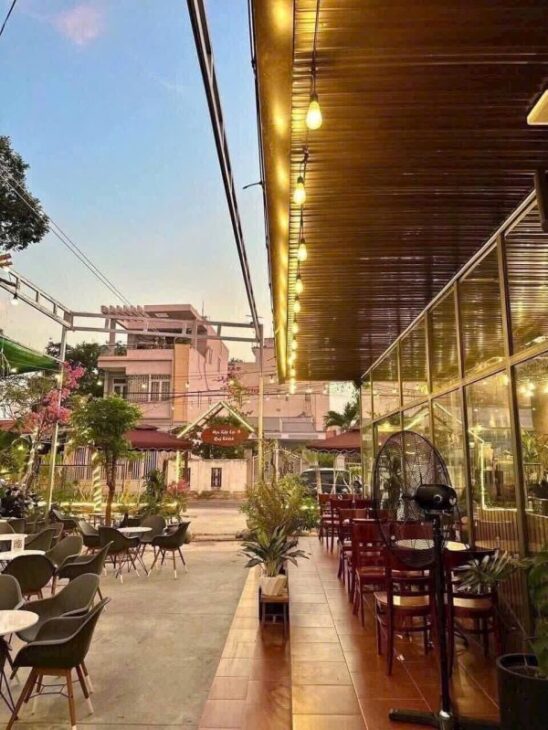 Bình Dương ! QUÁN ĐẸP ! QUÁN Cafe S/VƯỜN DTSD : 1000 m2, MB thuê chỉ 10tr / tháng, Tel : 0917103538