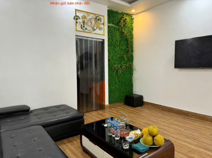 Bán nhà 3 tầng, tổ 4, TT Quang Minh, Mê Linh. Nhà đẹp, chỉ việc xách vali về ở