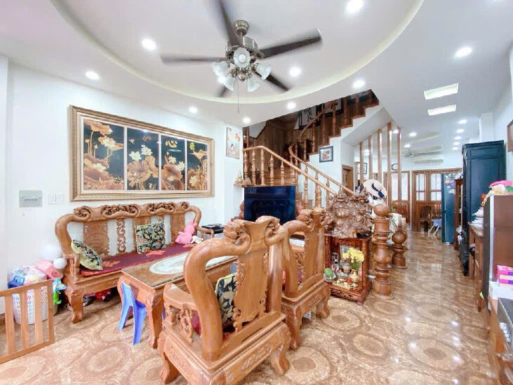 GẤP BÁN Biệt thự mini giảm 2tỷ Giá mới: 9tỷ8 -1 hầm 4 lầu-Nội thất gỗ cao cấp-HXH THÔNG-Khu VIP