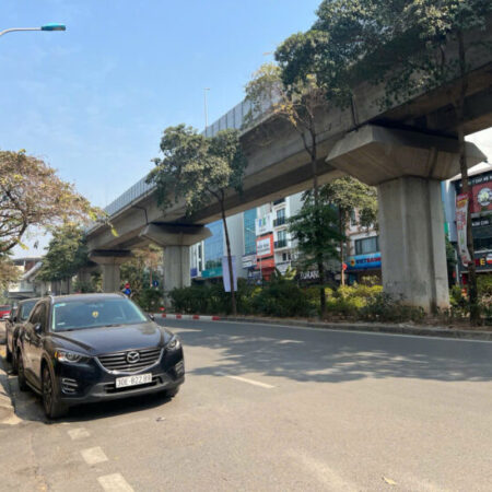 BÁN NHÀ MẶT PHÓ TRẦN QUANG DIỆU, DT 69M2,7T THANG MAY, PHỐ 2 CHIỀU THÔNG THOÁNG,