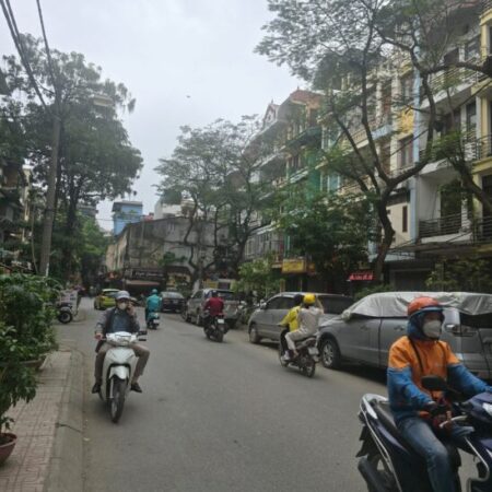 SIÊU PHẨM KINH DOANH ĐƯỜNG BƯỞI – VỈA HÈ 10M – ÔTÔ TRÁNH – GIÁ 21 TỶ