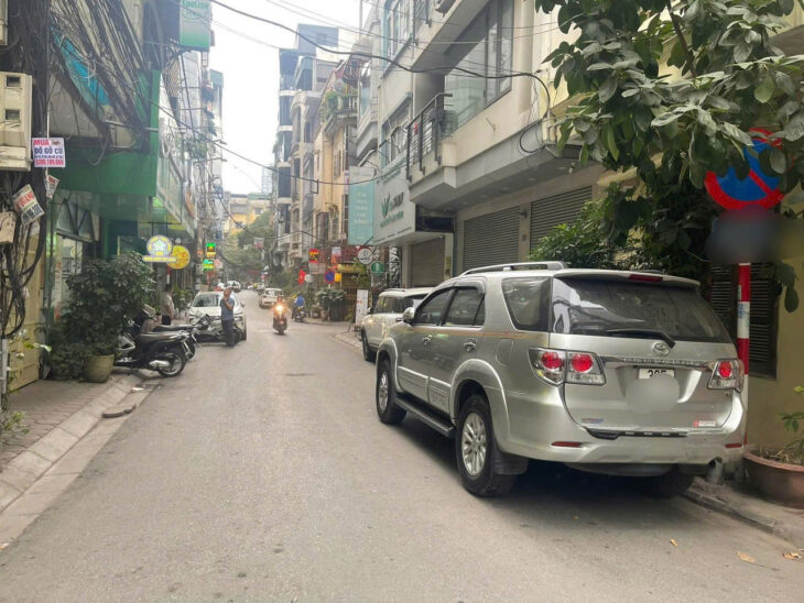 Bán nhà phân lô Trần Quang Diệu, Ôtô tránh kinh doanh,vỉa hè, 55m x MT 4,5m