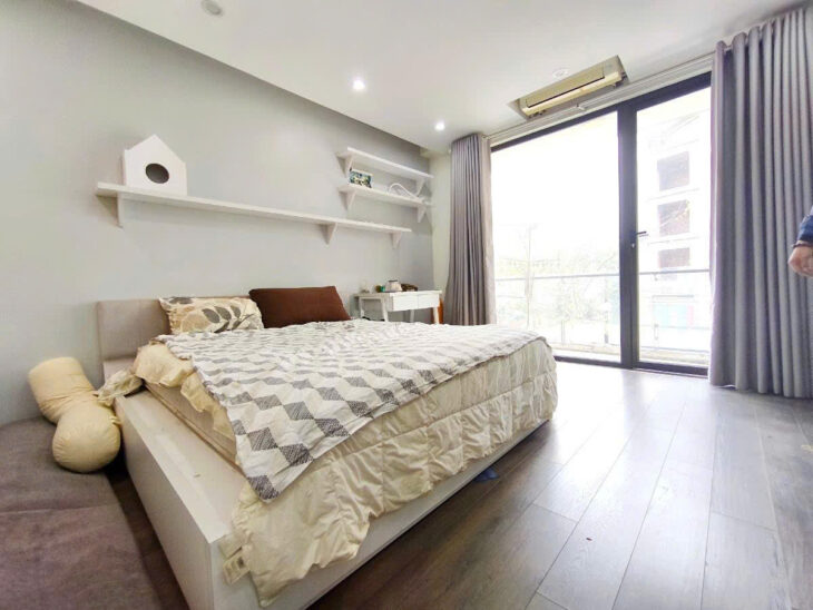 Bán nhà phân lô Trần Quang Diệu, Ôtô tránh kinh doanh,vỉa hè, 55m x MT 4,5m