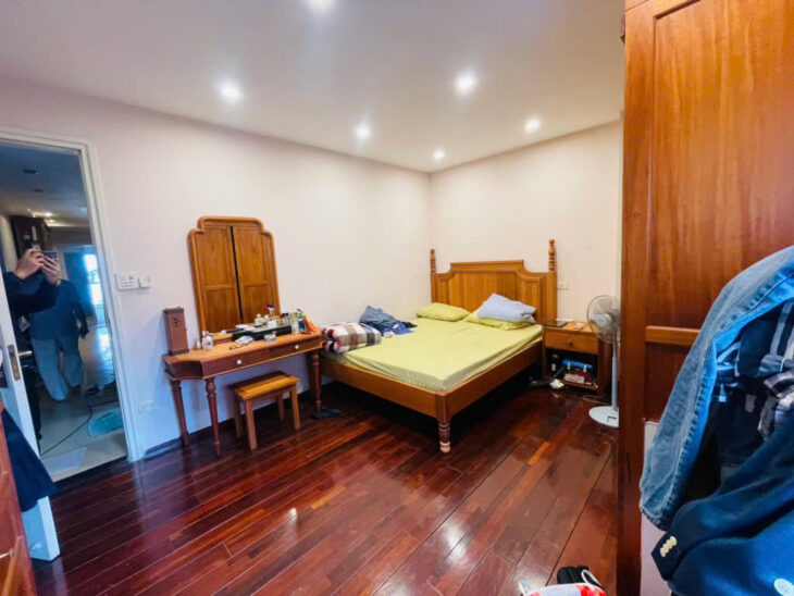 BÁN NHÀ PHÂN LÔ CẤU GIẤY, ÔTÔ ĐỖ CỬA, DÂN XÂY 2 THOÁNG, DT54M2 × 5T GIÁ 12 TỶ 980