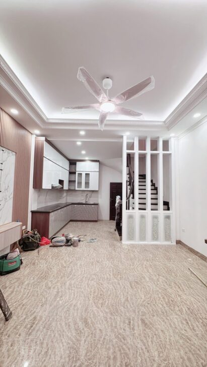 TUYỆT PHẨM GIANG VĂN MINH – 40M RA PHỐ – 5 TẦNG FULL NỘI THẤT – GIÁ 7 TỶ