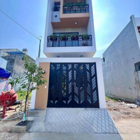 Chỉ 4.7 tỷ TL – Nhà 1 trệt 2 lầu đẹp như mới – Hẻm 8m Trường Lưu, Q9 (gần chợ Long Trường)