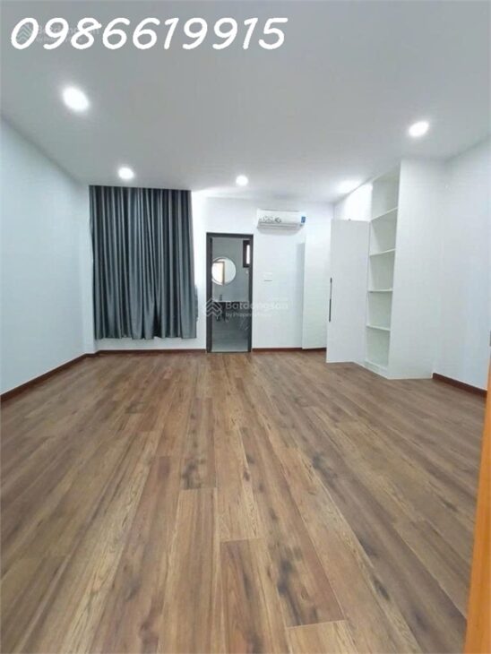 GẤP BÁN NHÀ Q7- NGUYỄN THỊ THẬP – DT KHỦNG 150m2 – Ô TÔ NGỦ NHÀ – NHỈNH 15 TỶ ( NGANG 5 M )