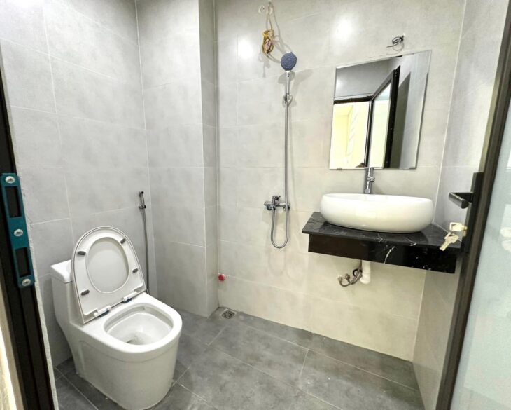 CẦN BÁN NHÀ MINH KHAI – 60M2, NHÀ MỚI ĐẸP FULL NỘI THẤT – NGÕ 3 GÁC – GIÁ 7 TỶ