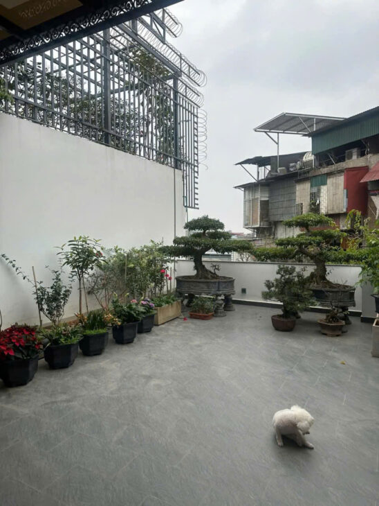 Cần bán BT Trung văn Intracom, Tố Hữu, DT:145m x 4T,MT 6,2m. Giá 34,5 tỷ. LH: 0964769634