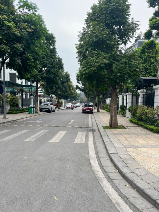 Cho thuê nhà KĐT Trung Văn. DT 150m x 5T, đã hoàn thiện. Giá 36tr/tháng.LH : 0964769634