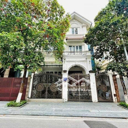 Bán BT mặt phố Trung Văn,Hancic,N.T.Liêm.DT 148m x4T, MT 10m.LH: 0964769634