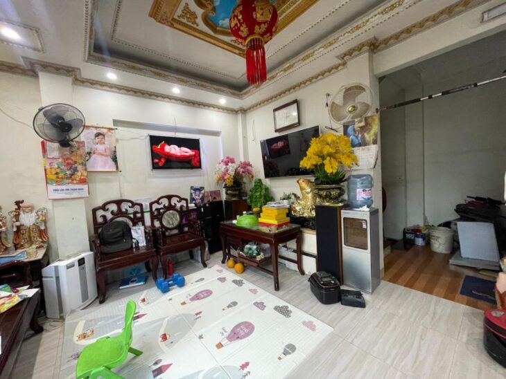 MẶT PHỐ NGHI TÀM – KINH DOANH ĐỈNH – ÔTÔ TRÁNH, DỪNG ĐỖ NGÀY ĐÊM – GIÁ 8 TỶ