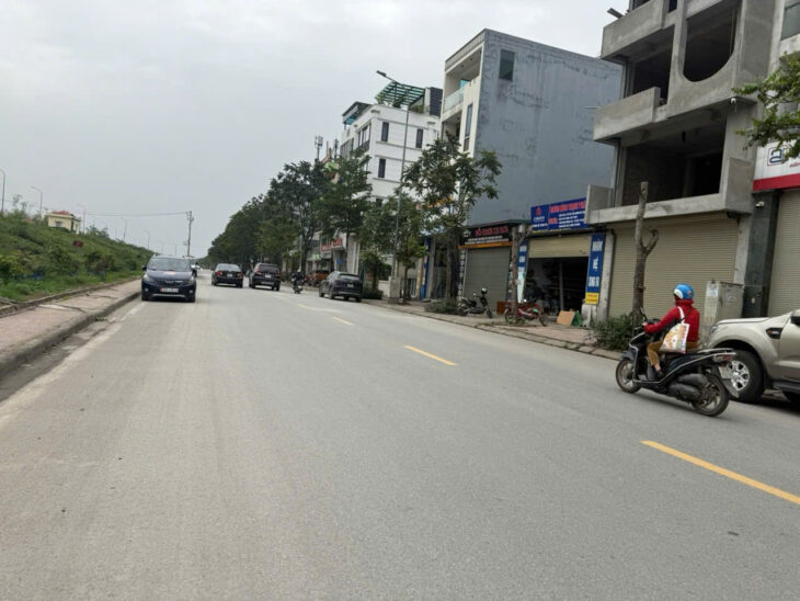 Hàng hiếm nhà 2 mặt phố Nam Đuống, Long Biên,77m 5T 21ty ôto,KD