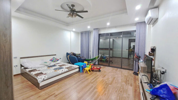 Hàng hiếm nhà 2 mặt phố Nam Đuống, Long Biên,77m 5T 21ty ôto,KD