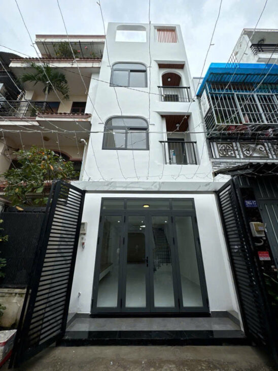 Giáp Mặt tiền 5 Tầng – 52m2 – 4PN 5 Tolet – $ 6,6 Tỷ , TK Hiện đại – Nở hậu