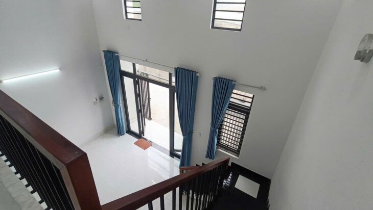 BÁN NHÀ GÁC LỬNG ĐÚC ĐẸP – KIỆT Ô TÔ HOÀNG VĂN THÁI,CẠNH ĐH DUY TÂN – CHỈ 2.55 TỶ