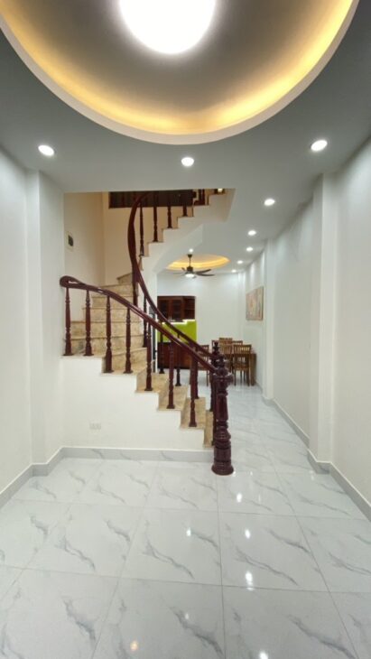 BÁN NHÀ -NGUYỄN LƯƠNG BẰNG-ĐỐNG ĐA-NHÀ ĐẸP-XÂY MỚI HIÊN ĐẠI Ở NGAY NGÕ CỰC THOÁNG-