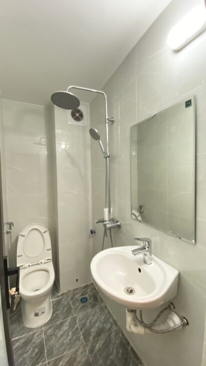 BÁN NHÀ -NGUYỄN LƯƠNG BẰNG-ĐỐNG ĐA-NHÀ ĐẸP-XÂY MỚI HIÊN ĐẠI Ở NGAY NGÕ CỰC THOÁNG-