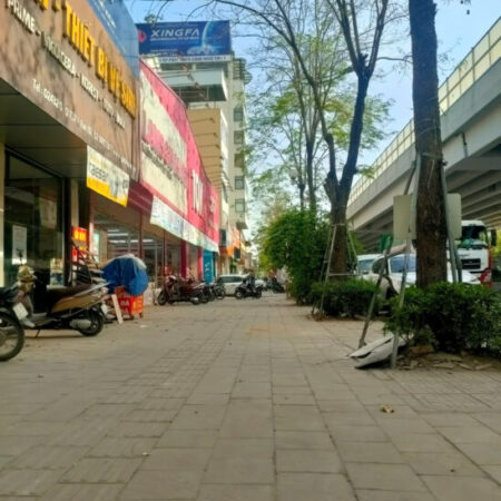 MẶT PHỐ PHẠM VĂN ĐỒNG CẦU GIẤY, VỈA HÈ ĐÁ BÓNG, KINH DOANH BẤT CHẤP, 75M² CHỈ 28 TỶ 950