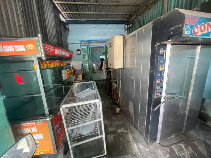 Quận 12 ,Sang tiệm bánh – lò bánh mì , MT Số 78/1 Đường TA 08 , F. Thới An , Tel: 0383560767 (