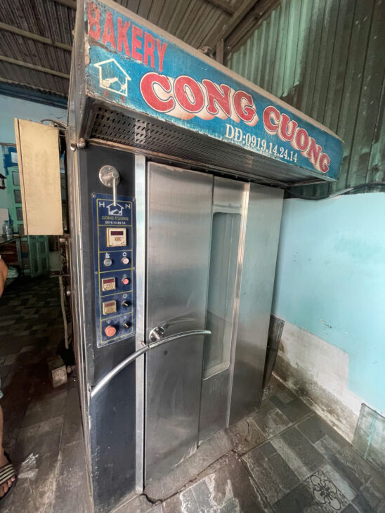 Quận 12 ,Sang tiệm bánh – lò bánh mì , MT Số 78/1 Đường TA 08 , F. Thới An , Tel: 0383560767 (
