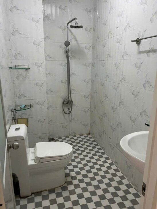 Bán Nhà 3 Tầng 60m² – Sổ Hồng Riêng – Hẻm Ô Tô Trường Thạnh, Q9 – Chỉ 4,5 Tỷ