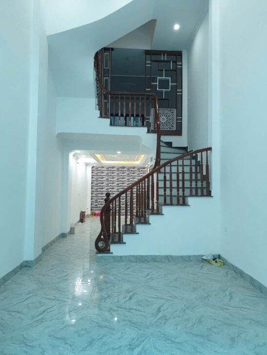 BÁN NHÀ ĐÔNG MỸ, THANH TRÌ – 59m2 – 5 TẦNG – OTO VÀO NHÀ – ĐƯỜNG THÔNG – 0866985034