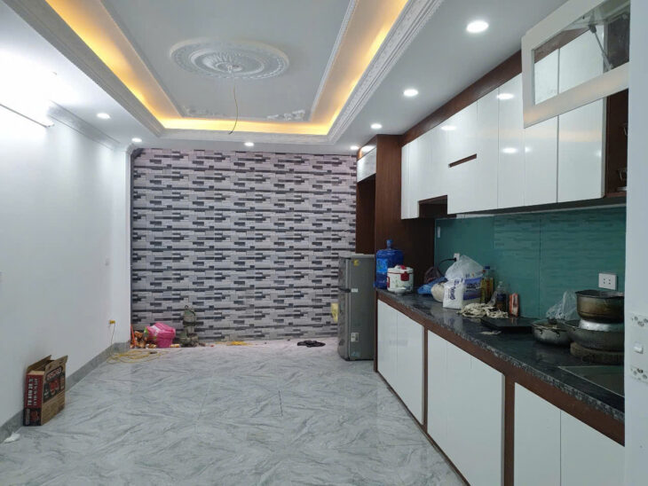 BÁN NHÀ ĐÔNG MỸ, THANH TRÌ – 59m2 – 5 TẦNG – OTO VÀO NHÀ – ĐƯỜNG THÔNG – 0866985034