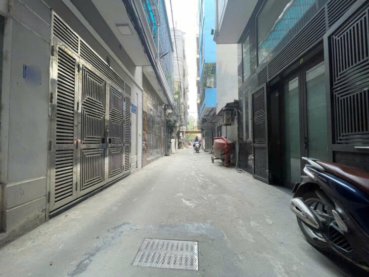 LÊ TRỌNG TẤN – THANH XUÂN phân lô Ô tô đỗ cửa 30m ra phố 45m x 3 tầng giá 11 tỷ