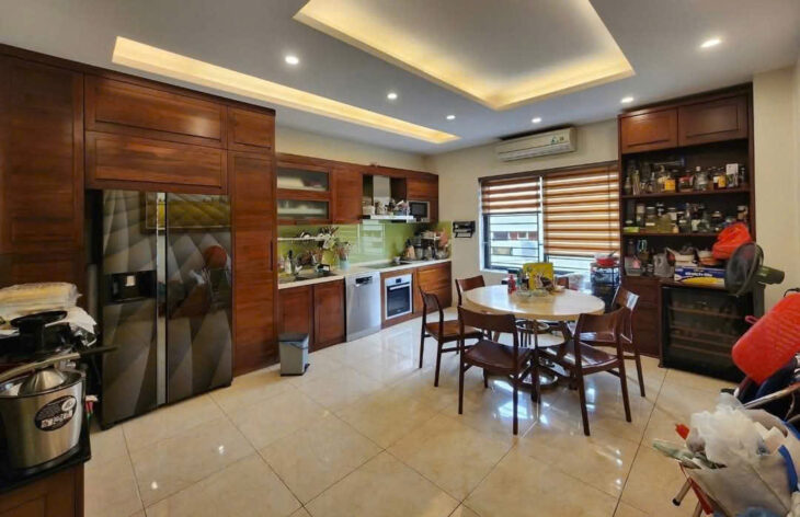 PHÂN LÔ HOÀNG QUỐC VIỆT, VỈA HÈ, ÔTÔ TRÁNH, NHÀ 2 MẶT TIỀN KINH DOANH, 70M2 GIÁ 24 TỶ