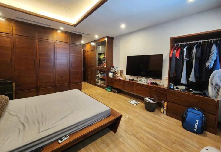 PHÂN LÔ HOÀNG QUỐC VIỆT, VỈA HÈ, ÔTÔ TRÁNH, NHÀ 2 MẶT TIỀN KINH DOANH, 70M2 GIÁ 24 TỶ