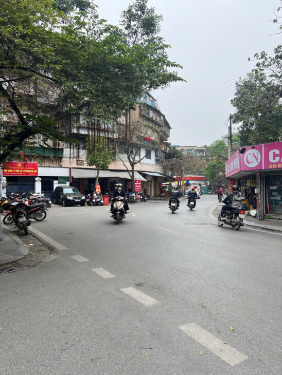ĐẤT VÀNG TT HAI BÀ, 139m2 mặt tiền 6,2M VỈA HÈ 5M Ô TÔ TRÁNH 220 triệu/m,