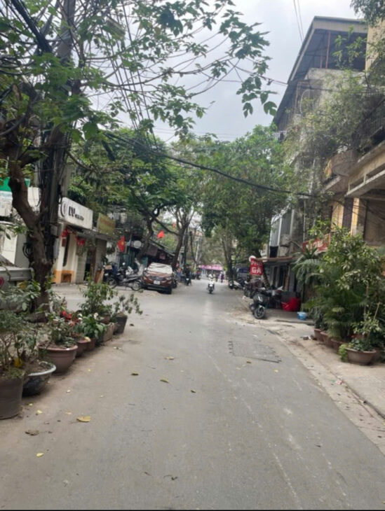 ĐẤT VÀNG TT HAI BÀ, 139m2 mặt tiền 6,2M VỈA HÈ 5M Ô TÔ TRÁNH 220 triệu/m,