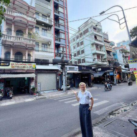 SIÊU PHẨM BÁN TÒA NHÀ 6 TẦNG THANG MÁY – MẶT TIỀN VĨNH HỘI, QUẬN 4 – GIANG GIANG:0901611116