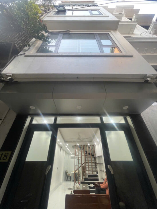 BÁN NHÀ VŨ TÔNG PHAN – Nhà 45m xây 5 tầng gàn phố, 3 phút lên Ngã Tư Sở