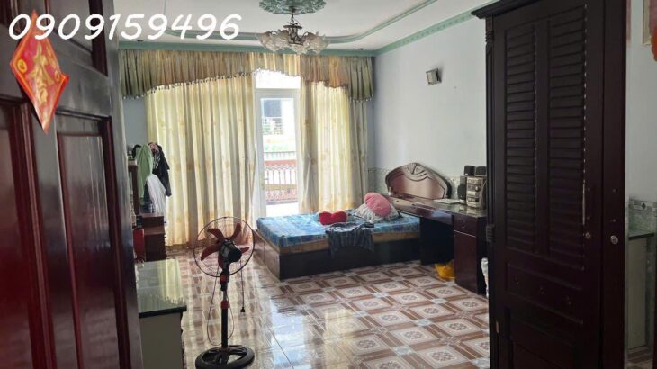 Nhà mặt tiền đường Trần Hưng Đạo Phường Tân Sơn Nhì Q.Tân Phu 4.5 x21 4 tầng giá 14.9 tỷ