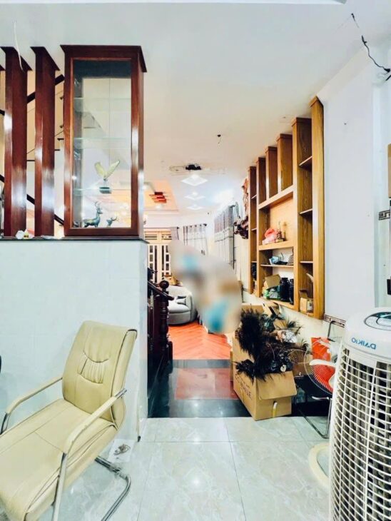 NGỘP-BÁN GẤP-3 TẦNG 5X14-70M2-LÔ GÓC- HẺM 8M Ô TÔ NÉ-70m2-CHỢ THẠCH ĐÀ-GV