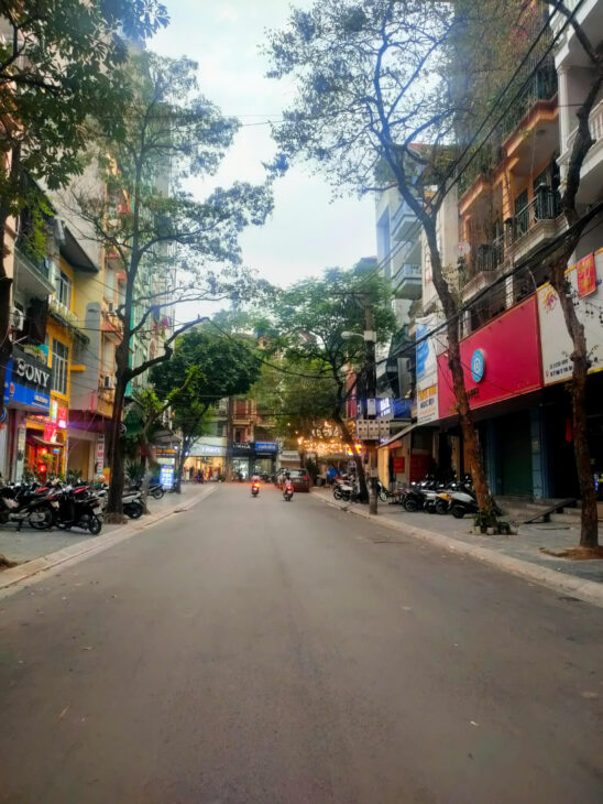 MẶT PHỐ VIP CẦU GIẤY, VỈA HÈ ĐÁ BÓNG, KINH DOANH ĐỈNH CAO, DT 56M² CHỈ HƠN 25 TỶ