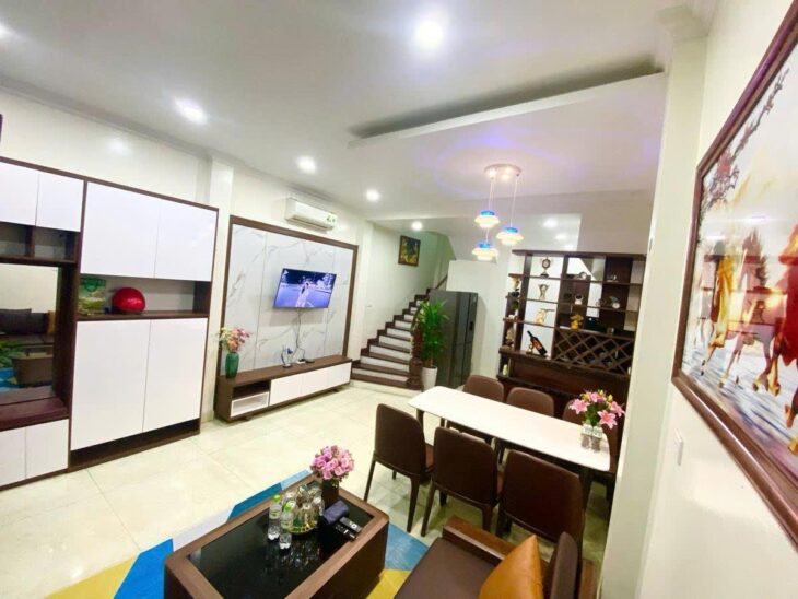 BÁN NHÀ TRƯỜNG CHINH 40m2 x 5 TẦNG – NHÀ MỚI ĐẸP – NGÕ RỘNG – FULL NỘI THẤT NHỈNH 9 TỶ