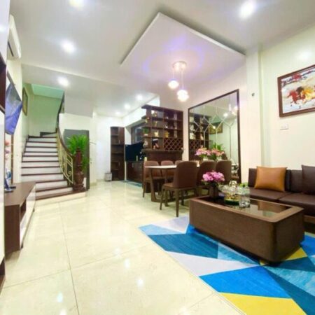 BÁN NHÀ TRƯỜNG CHINH 40m2 x 5 TẦNG – NHÀ MỚI ĐẸP – NGÕ RỘNG – FULL NỘI THẤT NHỈNH 9 TỶ