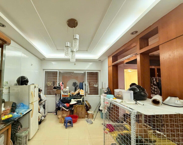 nhà 8 tầng thang máy đường đôi Phú Thượng đối diện Ciputra ô tô trong nhà, dt 80m2, mt 7m, giá chỉ