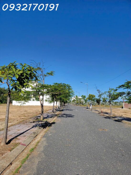 Chuyên KĐT Ven Sông Tắc- Lô Góc- DT: 142m2- GIÁ CỰC TỐT- CẦN BÁN GẤP