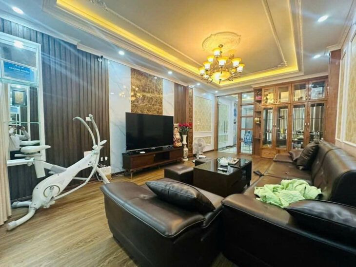 PHÂN LÔ TRẦN QUỐC HOÀN CẦU GIẤY, ÔTÔ TRÁNH, KINH DOANH, DT 43M2 GIÁ 13 TỶ 900